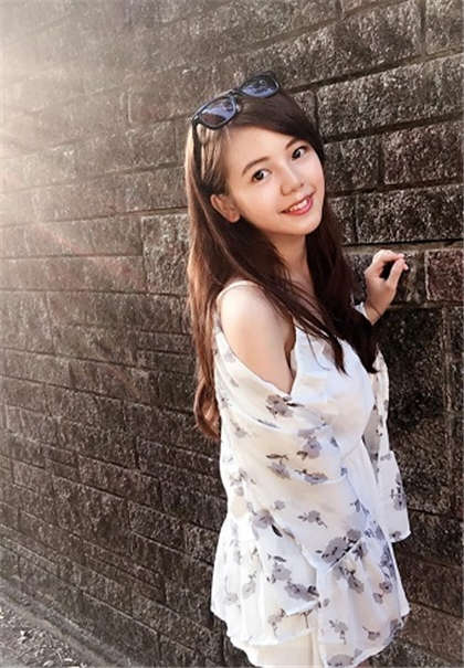 学校里的荡货小说-让人湿的小污段落_情趣说明书