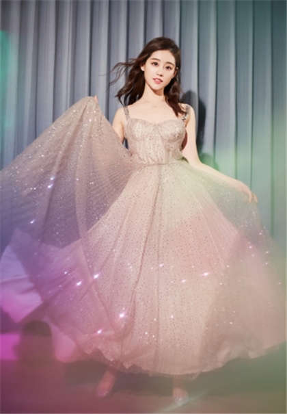 一男N女约小黄文小说-宝贝忍着点拔出来就不痛了_情趣说明书