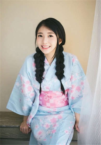 浪荡女秘书-被游泳教练在水里要了_情趣说明书