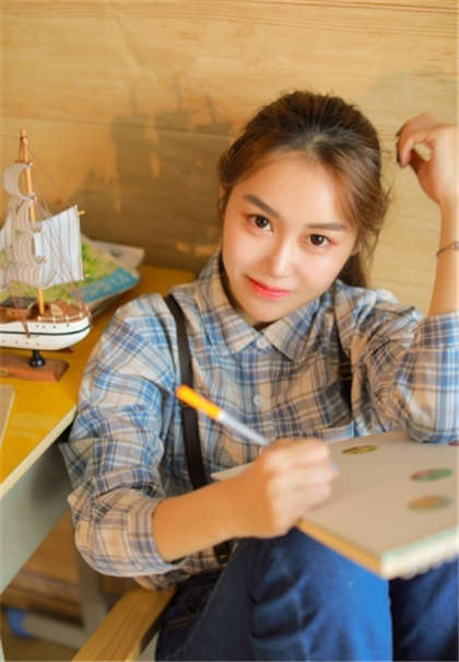 裸色小说-夹得我好紧_情趣说明书