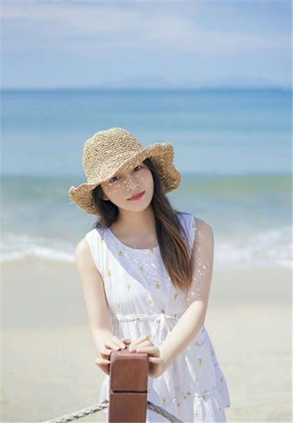 我的下面好痒,快来舔我-少妇口述车震过程_情趣说明书