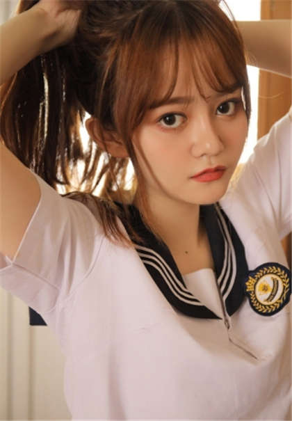 肉肉精彩文-和老婆大姐一家交换_情趣说明书