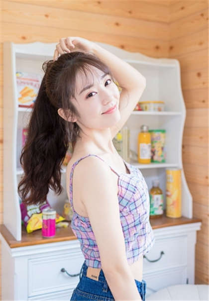 娇嫩的被三根粗大的-老吴和保姆李芬的作爱故事_情趣说明书