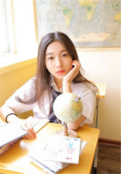 师生恋小黄文-嗯啊嗯啊不要_情趣说明书