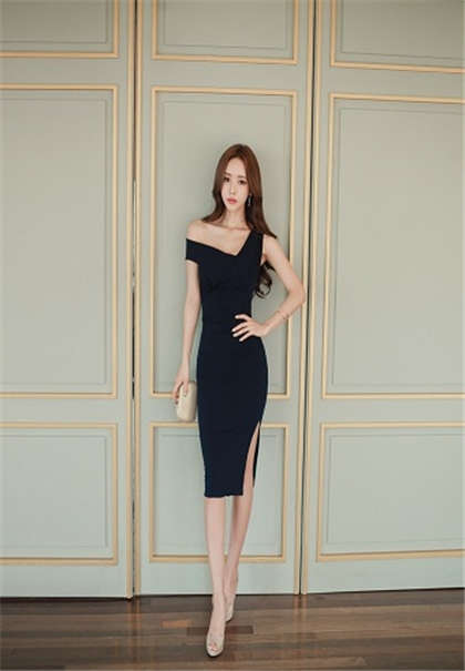 很污很细节的黄文-让狗一夜插四次_情趣说明书