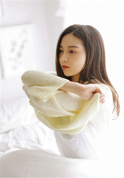 和老师深一深一点再快点小说-上了办公室的漂亮女同事_情趣说明书