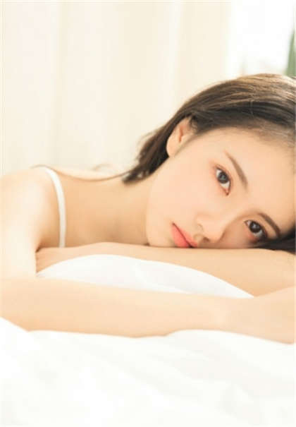 很肉很污让人下面流水的小说-公主把腿伸大点我要进去_情趣说明书