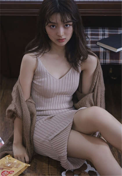 女生在公交车上被上-大叔的舌头舔到花心_情趣说明书