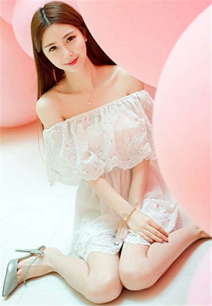 校花系列白丝h全文阅读-校花沦为校妓_情趣说明书