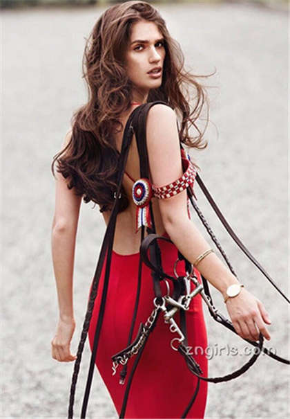 高黄np文-强行挺进伴娘身体_情趣说明书