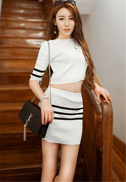 小说肉肉片段细节描写细致-老头吃嫩草_情趣说明书