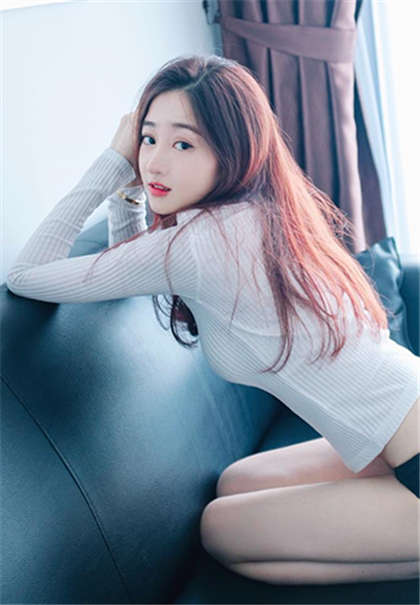 很黄的吸奶小说-雨后小故事姐弟_情趣说明书