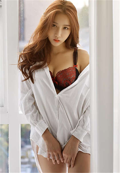 嗯,啊~不要,好涨-他还用手扣我下面_情趣说明书