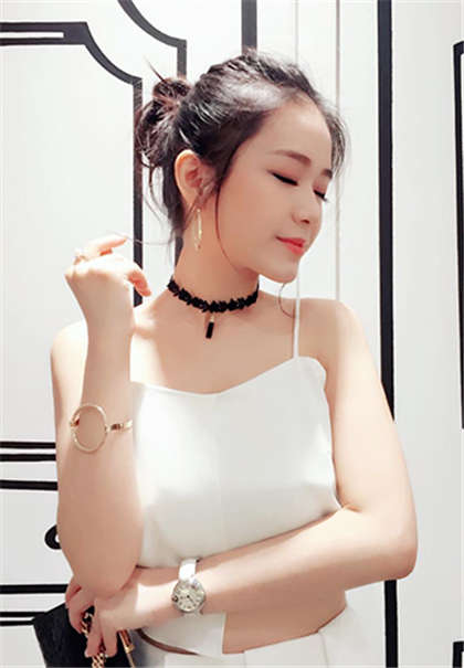 让人湿的小黄文-嗯爸爸再深一点我要你_情趣说明书