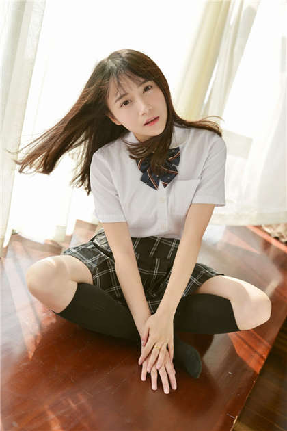 黄文湿文-27玉米地里偷情_情趣说明书