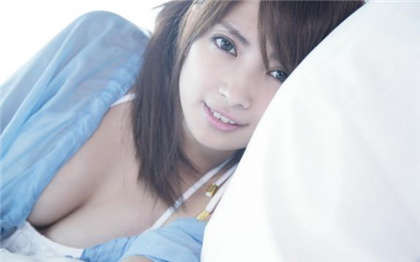 我和中年熟妇的真实经历-在里面一下深一下浅_情趣说明书