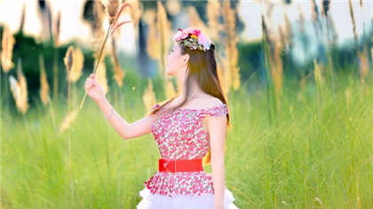 肉肉女文-第一次做细节描述_情趣说明书