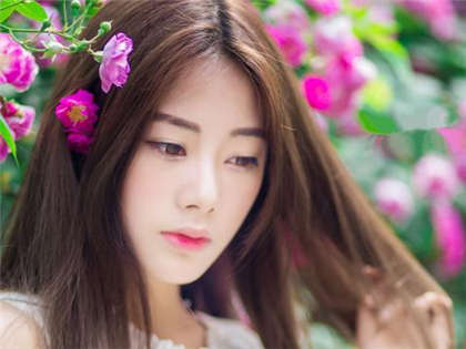 嗯嗯~用力-淫乱的护士超清中英双语_情趣说明书