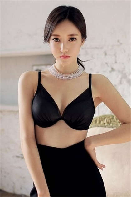 男男污文-电梯里老师的花瓣湿漉漉_情趣说明书