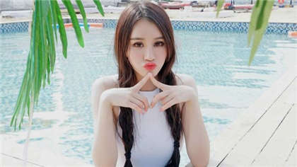 老师小黄说-同桌上课捏我胸挤我奶_情趣说明书