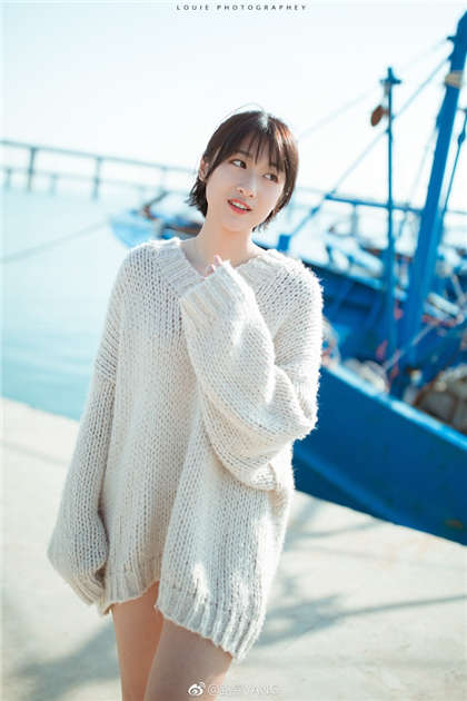 两外国人C-爷爷对我又揉又舔好爽_情趣说明书