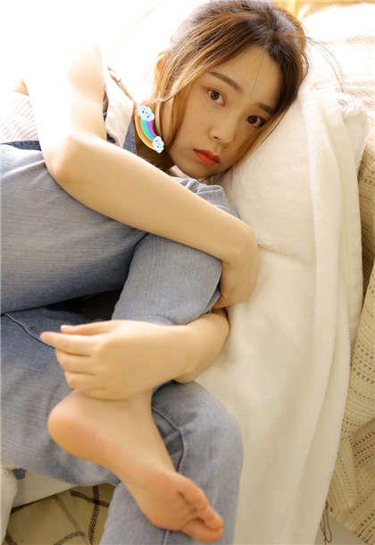 宝贝把腿张开让我进去-女友的乾爹_情趣说明书