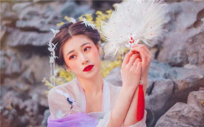 ID肉小说-只要见到奶头就想吃_情趣说明书