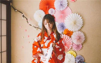 黄文片段小说-屈辱强奷系列小说_情趣说明书