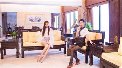 看完会流水的文-白娜张柔和大狼狗放纵_情趣说明书