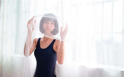 被玷污的爱情小说-黄到你湿的片段_情趣说明书