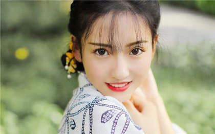 我和中年熟妇的真实经历-在里面一下深一下浅_情趣说明书