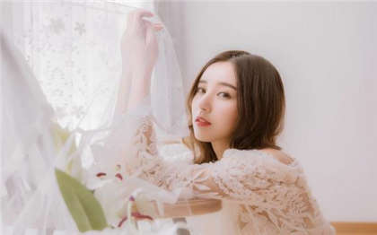 啊,用力～嗯～哦,好大-床上缠欢描写片段_情趣说明书