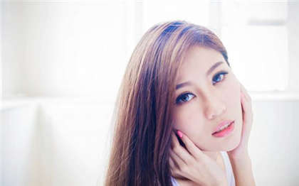 塞东西走路黄文-同桌好大好硬我要_情趣说明书