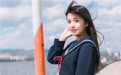 公交车污文-我成了老外男友的发泄物_情趣说明书