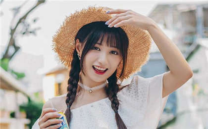 男友拉我的手进他裤子-被很多人一起上_情趣说明书