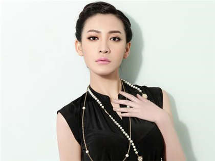 很污很黄到湿的故事-办公室下面会湿的片段描写_情趣说明书