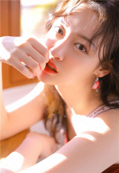 嗯啊好嗯嗯-老爸出差我把后妈玩了_情趣说明书