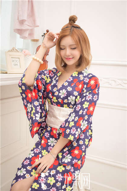 很污很细节的黄文-让狗一夜插四次_情趣说明书