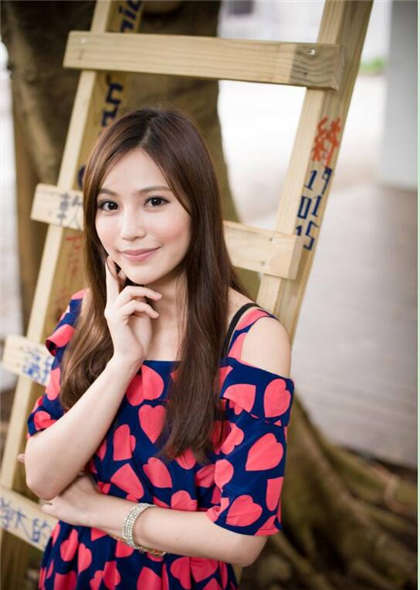 男生柔女生小黄文-后来他把我带回家上了我_情趣说明书