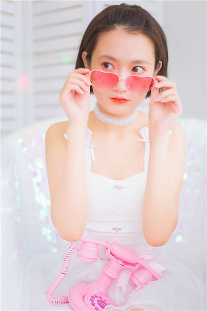 我下面全湿了小说-很黄很污短篇小说在线_情趣说明书