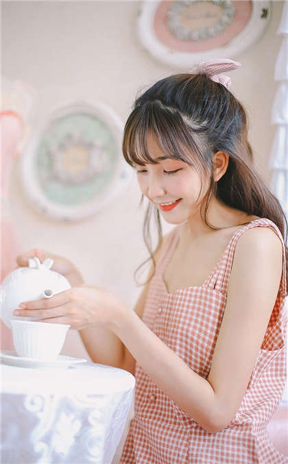 18岁污小姐姐搞出水-公园里我把她做得好爽_情趣说明书