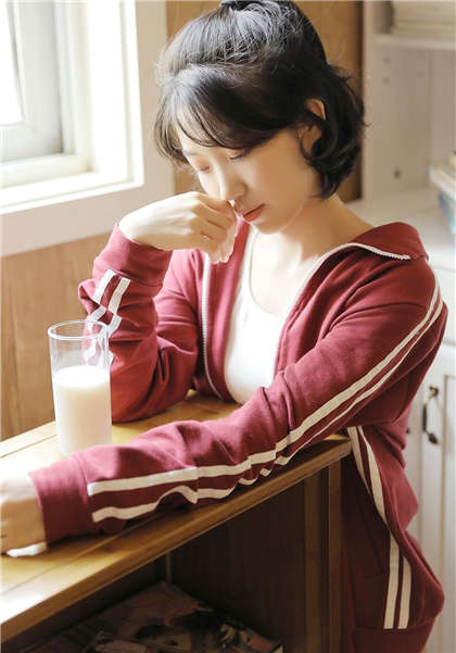 小说肉肉篇-小妖精好紧好爽再浪一点_情趣说明书