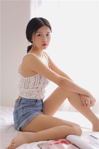 嗯,啊~用力快一点嘛-把语文老师给日了_情趣说明书