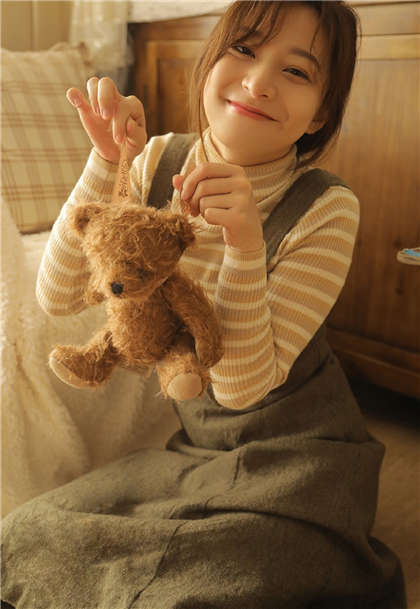 和女老师污的小说-校花的秘密_情趣说明书