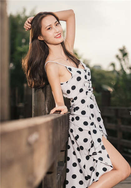 啊快一点在深一点-女朋友的闺蜜叫我上她_情趣说明书