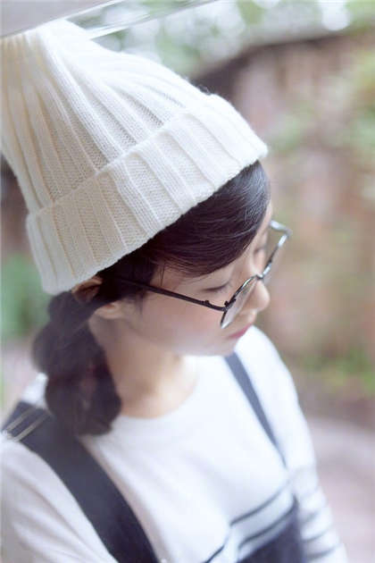 立刻让你湿的文章-乳罩掉到阳台上成美好邂逅_情趣说明书