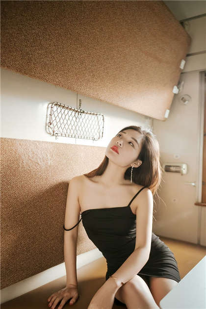 啊啊嗯在深一点-污力满满的小说_情趣说明书