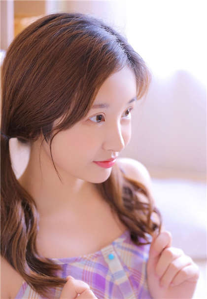 嗯...舔快一点-他们三个人折腾了我一晚上_情趣说明书