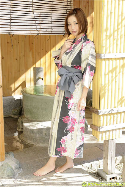 肉写的很有感觉的gl小说-多肉高嗨段落_情趣说明书