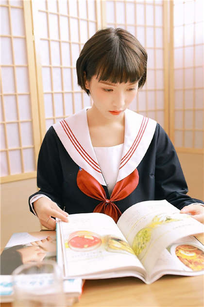 电梯花瓣湿漉漉 浩然-春药灼心_情趣说明书